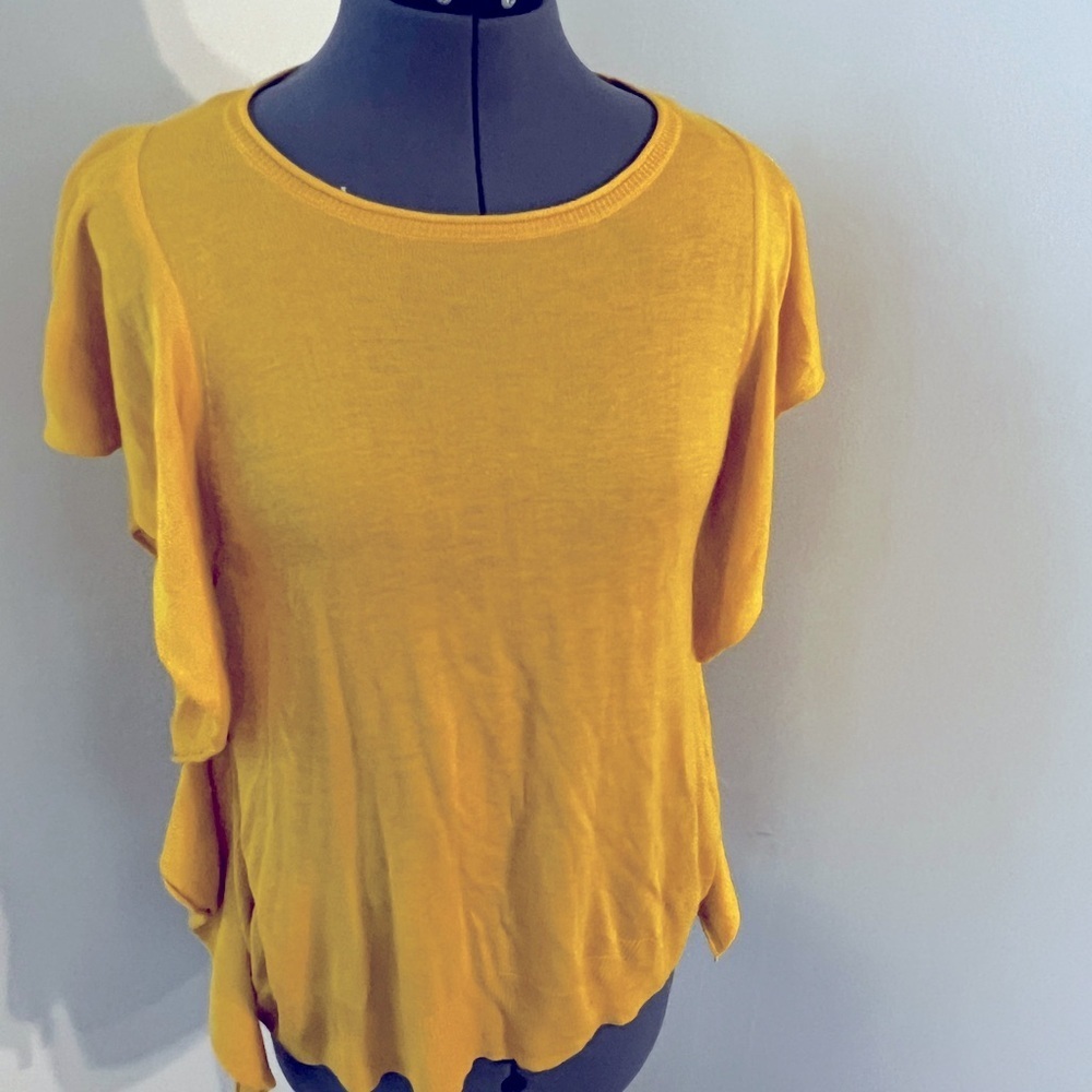 Zara Knit Sz S Golden Yellow Short Sleeve  Ruffled Flutter lightweight Sweater